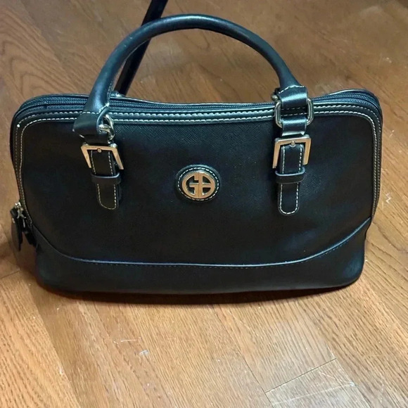 Giani Bernini Saffiano Dome Satchel - Picture 6 of 14